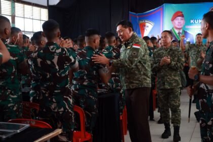Sjafrie Sjamsoeddin Minta Prajurit TNI Lindungi Rakyat
